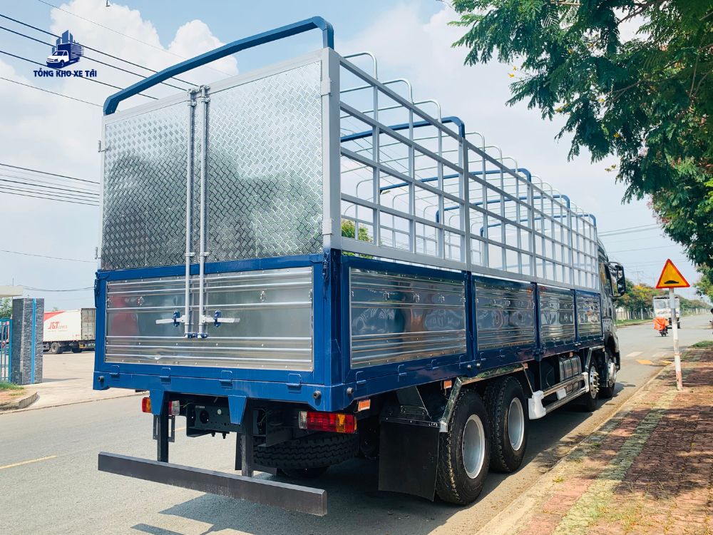 XE TẢI CHENGLONG 4 CHÂN H7 330HP THÙNG BẠT CAO 2M53 2025